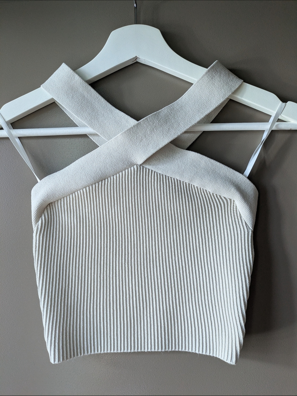 Aritzia Babaton Sculpt Knit Criss Cross Crop Halter Tank Top Cream Size 2XS